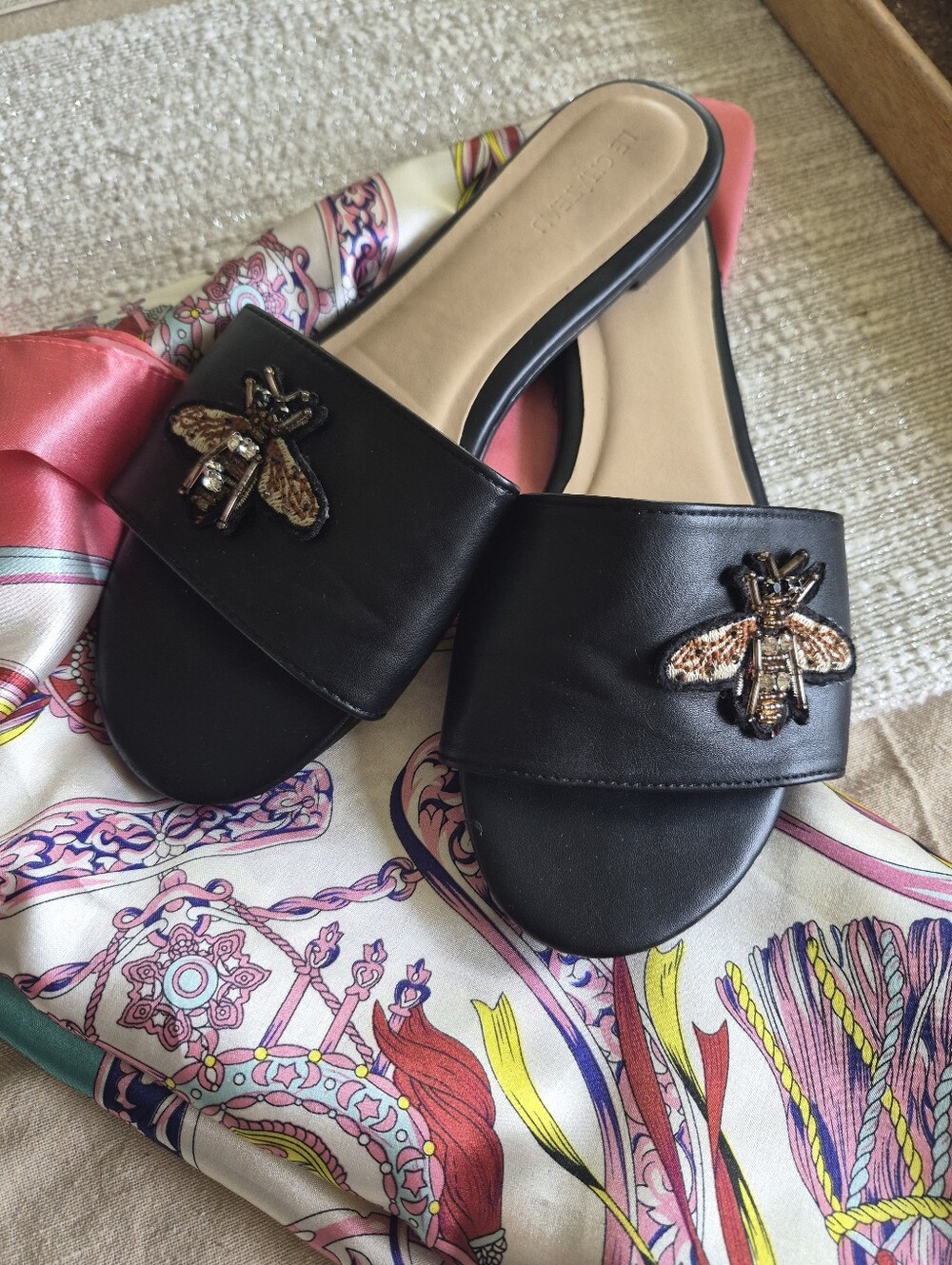 Le chateau Black Slide Sandals with Beaded Bee Accent